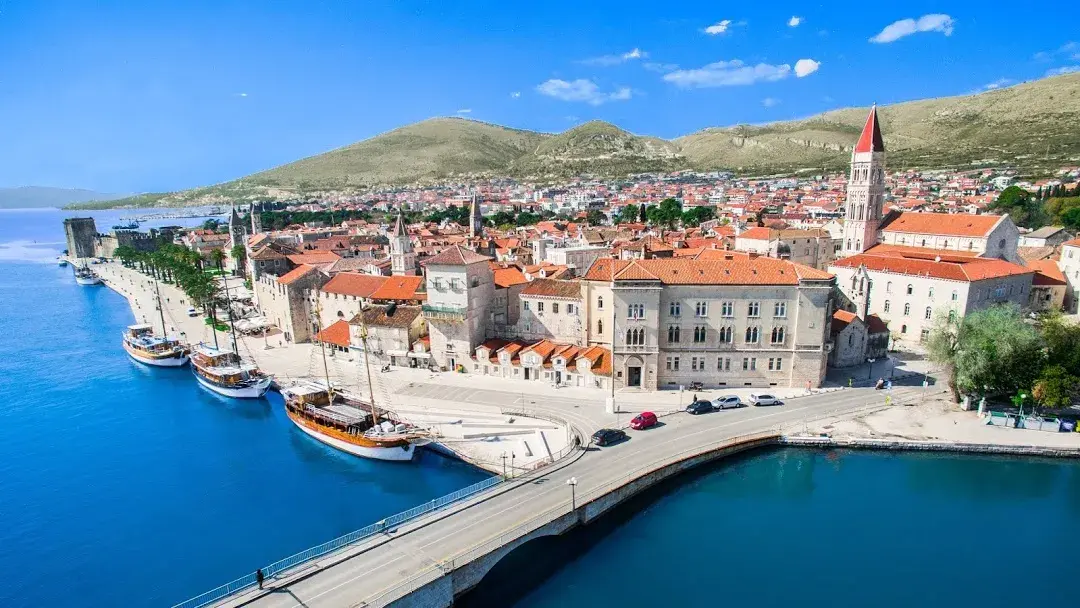 Trogir — photo 1